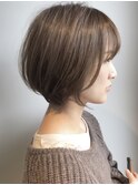 ショートボブ