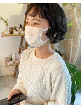 レオ(LEO.) 抜け感パーマスタイル