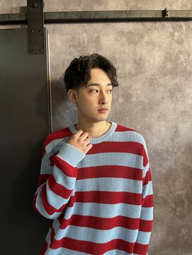 カーニー 上野(kearny) アップバング/ツーブロックマッシュ/波巻き[上野駅]