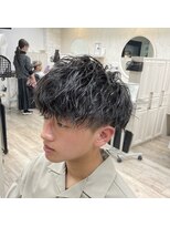 カイノオム 梅田(KAINO HOMME) ツイスト スパイラル 波パーマ 刈り上ツーブロック マッシュ