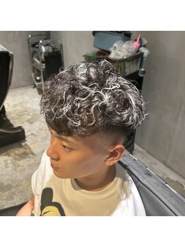 レイヴン(RAVEN) ホワイトメッシュスペイン