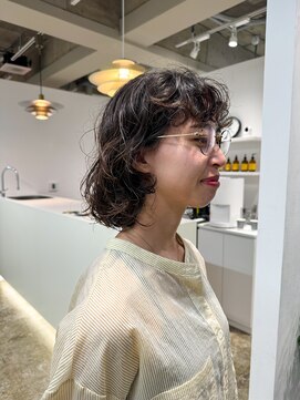 フィット ヒュー 千葉(fit hue) 黒髪/オリーブグレー/ココアベージュ/小顔/クラゲヘアー【千葉】