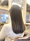 グラデーションカラーアッシュグレージュセミロング