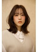 顔周りレイヤーミディアムボブ