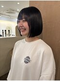 暗髪ボブ