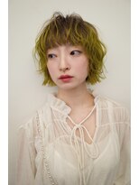 ベージュ×イエロー