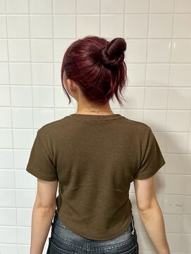 オムズ(OM's) ケアブリーチでできるピンクカラー