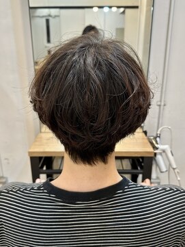 ファルベ(Farbe) フェザー/サーフカール/センターパート/波巻きツイスパ