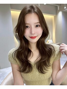 グレーブラウン似合わせカット/バタフライカット/ダークアッシュ