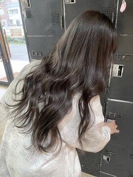 ヘアーアイストゥーレ(HAIR ICI TRE) ブリーチなしカラー グレージュ春カラー担当渡辺聖