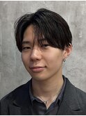 こぼれるセンターパート