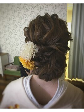 ヘアアンドケア エジェリラボ(hair&care egerie lab) 上品編み込みアップ