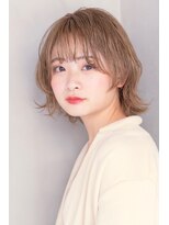 ケイト(kate)&nbsp;[kate] 大宮 アッシュベージュ×外ハネミディ