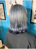 グレージュカラーインナーカラーにネイビー