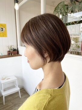ハンズ(HANDs) 《30代40代おすすめ》女性らしさUPのショートボブ