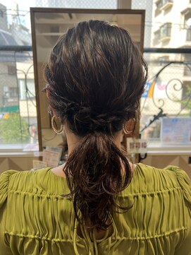 バブ バイネオリーブ(Bab by neolive) ゆるふわローポニースタイル☆