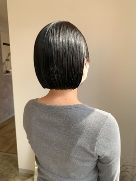 ヌイ(nui) [佐賀/ミニボブ/切りっぱなしボブ/ダークトーンカラー]