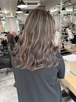 レディアル 大宮(REDEAL ope.) 【ハイライト】ベージュハイライトバレイヤージュ