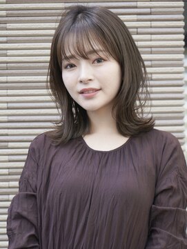 ガーデン オオタカノモリ(garden otakanomori) ふんわりミディナチュラル外ハネくびレイヤー前髪あり×ベージュ