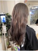 春おすすめカラーピンクベージュ2024ゆる巻きロングレイヤー