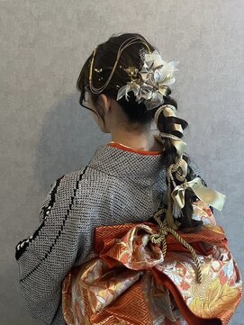 ティット(tytto) 【大分市内・セットサロン】ロングヘア