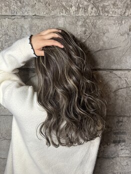 アルカンシエル(Arc-en-ciel)の写真/【HPB Hair Collection 2024 スタイル350選出】海外トレンド×ライフスタイルを掛け合わせたデザインが人気