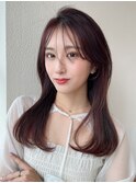 20代に人気！顔周りの後れ毛がかわいいシャギーレイヤーロング