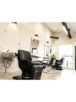 【2席のみのプライベートサロン】メンズもレディースもOK♪ベテランスタッフがマンツーマン対応します！