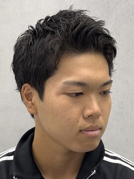 ルースト 西院店(ROOST) 癖毛、軟毛で悩まれている方でもできるスパイキーショート