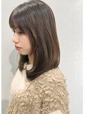 ミディアムフロントレイヤー前髪ありメルティカラー20代30代40代