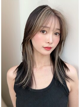 ミスグランディーヴィラス(Miss Grandee VILLAS) フェイスフレーミング前髪ありミルクティベージュロングレイヤー