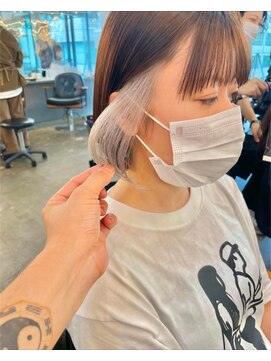 エレノア 藤沢(Eleanor) 【ホワイトインナー】垢抜け×透明感ボブ [藤沢駅]