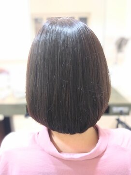ビーズ ノイ(BEE´Z NEU) ショートボブスタイル10.5グランマッシュ