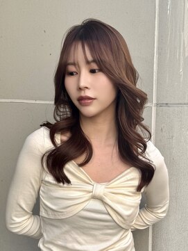 ディオ アンド ルーチェ(Dio&Luce) くびれレイヤー×ミディアム｜上品ブラウン