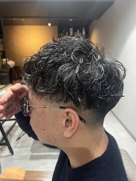 スウェル 柏店(Swell) MEN’S HAIR/サーフカール/刈り上げセンターパート/柏