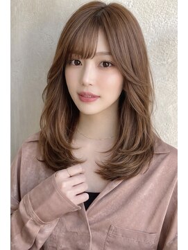 プラチナ(PLATINA) 薄め前髪ベージュレイヤーカットハッシュカットサイドバング