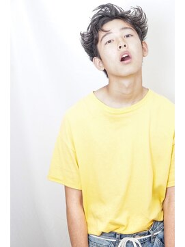 アナログ(analog) 【 analog 溝の口】外ハネ　パーマ　メンズショート