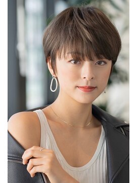 ハバナ 天神(HAVANA) 大人かわいい小顔ショート×透明感オリーブカラー