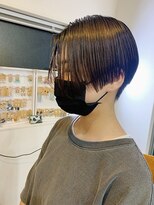 ミノリ(Minori)&nbsp;トランクスショート/かりあげ/ぱつっとショート/横顔美人