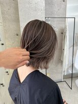 イキ 表参道(iki omotesando)&nbsp;モード/無造作ウェーブ/大人ガーリー[表参道駅]