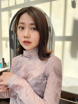 ミンクス ギンザ セントラル(MINX ginza central) 春夏らしく！艶髪外ハネミディ