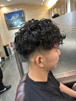 銀座マツナガ 浅草店 フェードマッシュスペインカールスパイラルパーマ刈り上げ