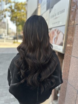 フツーロ 栄(FUTURO) プルエクステ