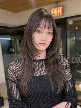 エイン(EYN) オリーブグレージュ×ロングレイヤー/オリーブカラー/オン眉