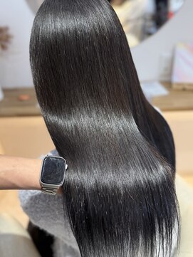 ラビスモア(Lovis moa) 切りっぱなしボブ/ピンクブラウン/エアリーロング/美髪のススメ