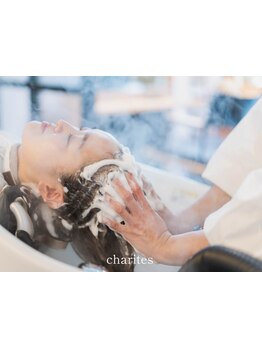 贅沢空間で施す極上ヘッドスパ☆コリをほぐし頭が軽くなる非日常体験。頭皮環境を整えハリコシ◎口コミ評価