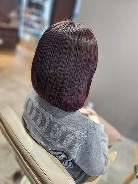 ブローチェ マカナ(BROCHE makana) 赤ボブカット