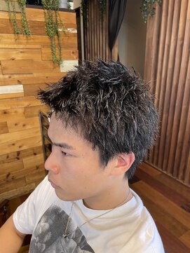 リレイス 四日市(RELACE) 四日市　レイヤーカット　髪質改善　縮毛矯正　メンズカット