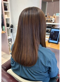 ヘア モーヴ チャンプス 平和台(HAIR MOVE champ's)の写真/厳選トリートメントで、毛先までしっとり艶髪が叶う！こだわりの商材でダメージレスに◎