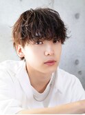 フェザーパーマ/ブルーブラック/刈り上げセンターパート[新宿]